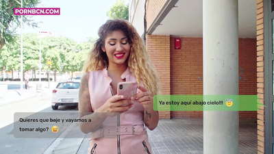 بي وفا زال پنهنجي نوجوان عاشق کي سختي سان چوسڻ جي باري ۾ جڏهن هن جو مڙس ڪم ڪري ٿو. ٿلهي ۽ وڏي گدا سان لاطيني. وينس Aphrodite.